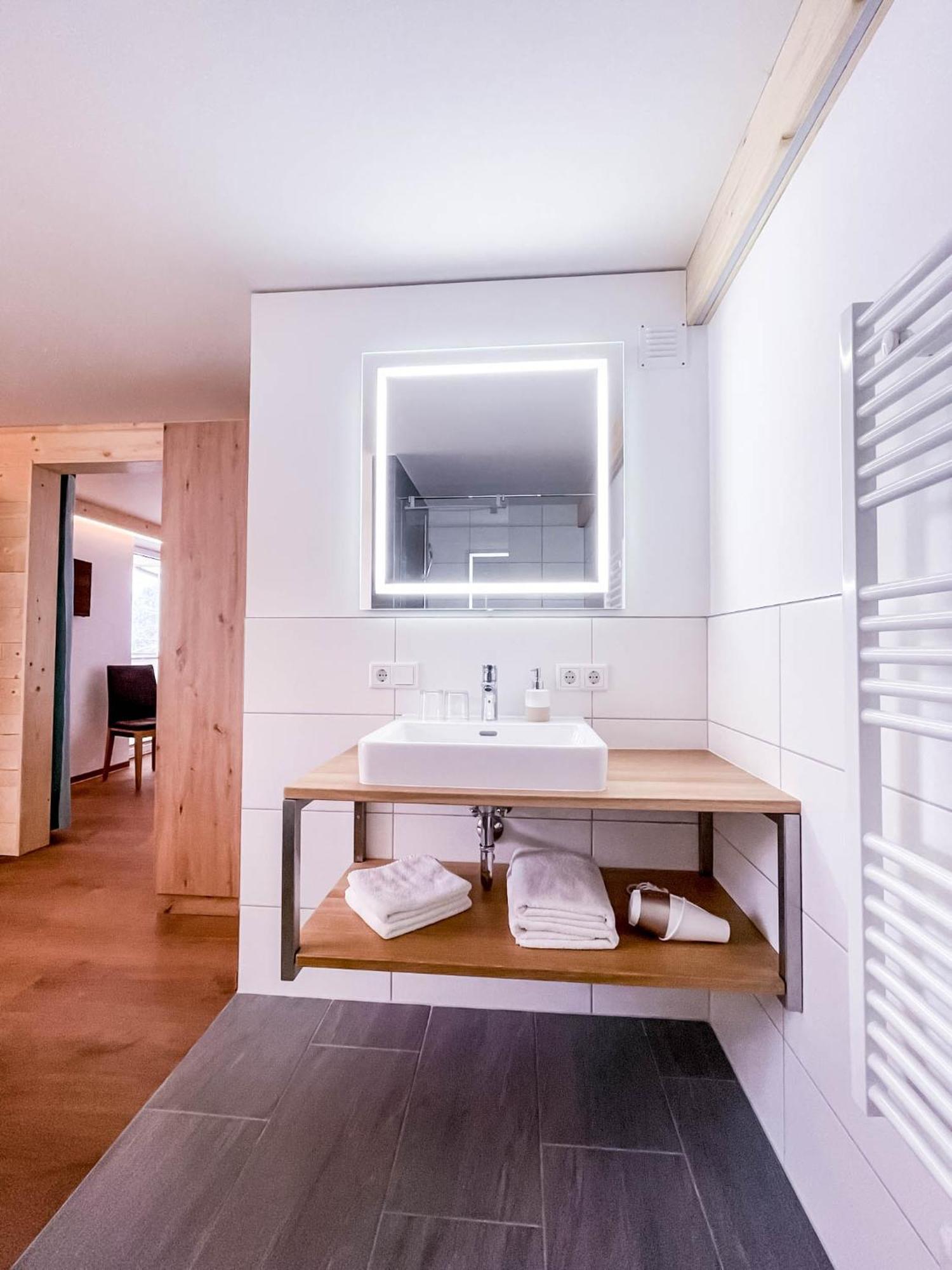 Gluexplatzl Appartements Am Wald 圣马丁安提奈各布里奇 客房 照片